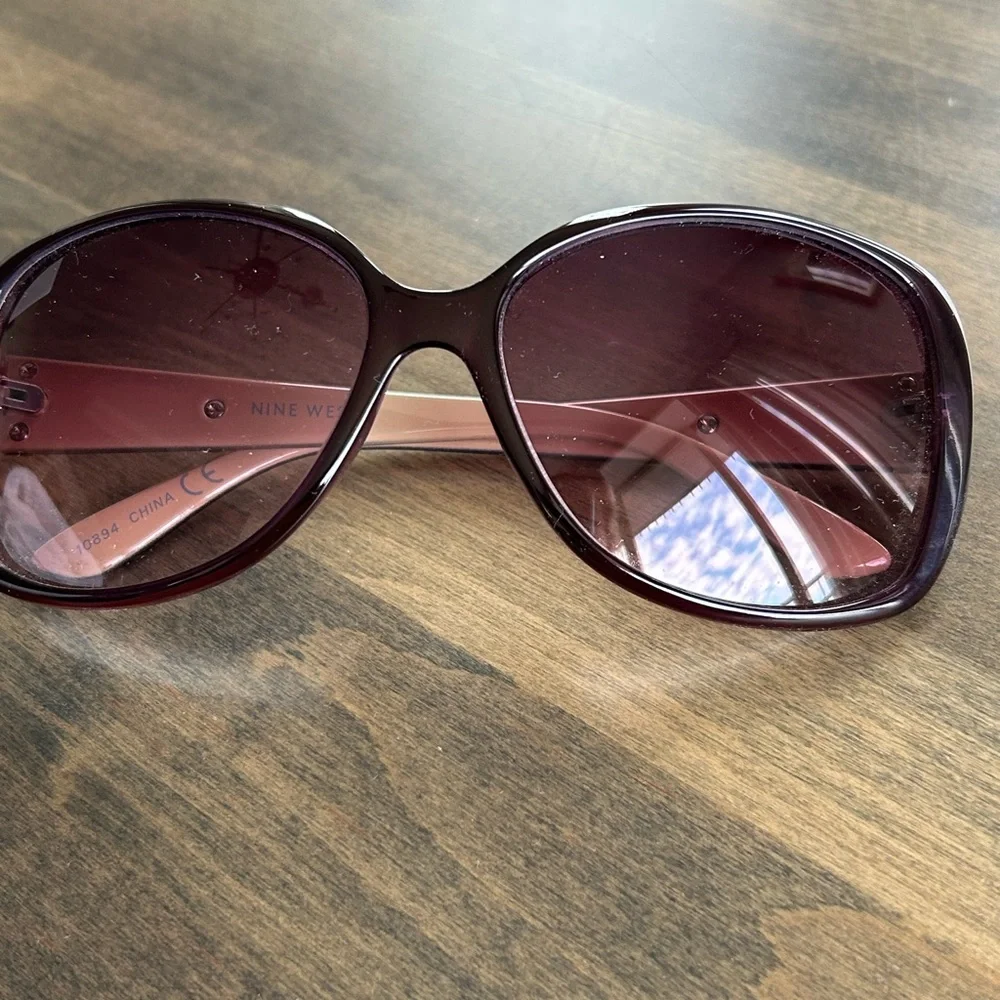 Nine West Sun Glasses NWOT